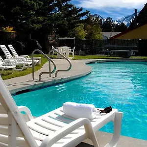 Outbound Mammoth Hotel